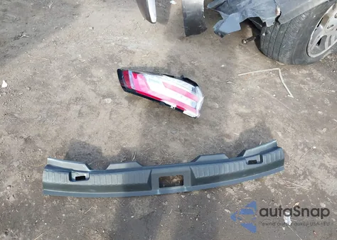 2024 Ford Edge Titanium z USA, uszkodzony, nr VIN 2FMPK4K97RBA16599